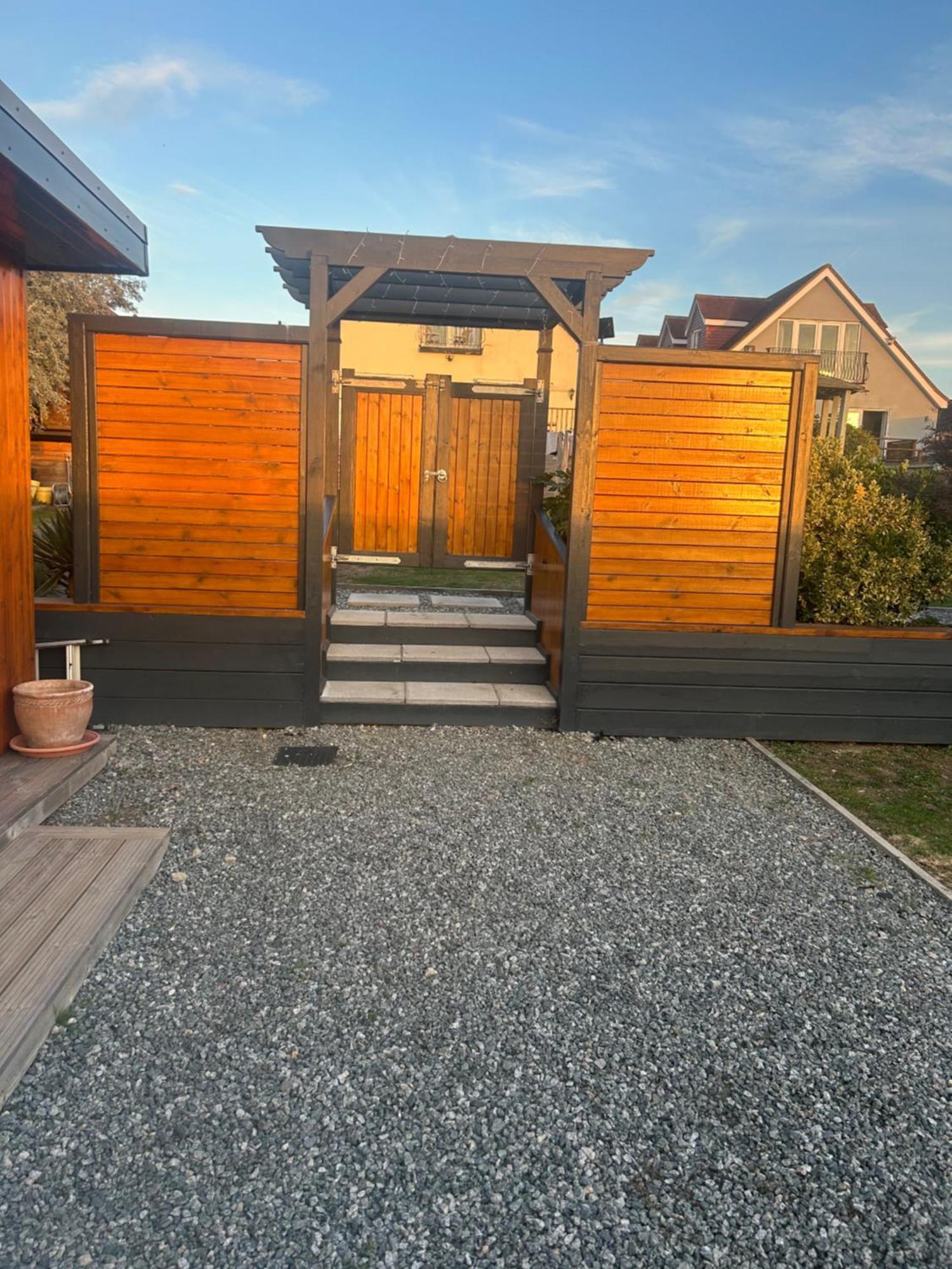 Me Old Abode Entire Garden Cabin Near The Sea Herne Bay Esterno foto